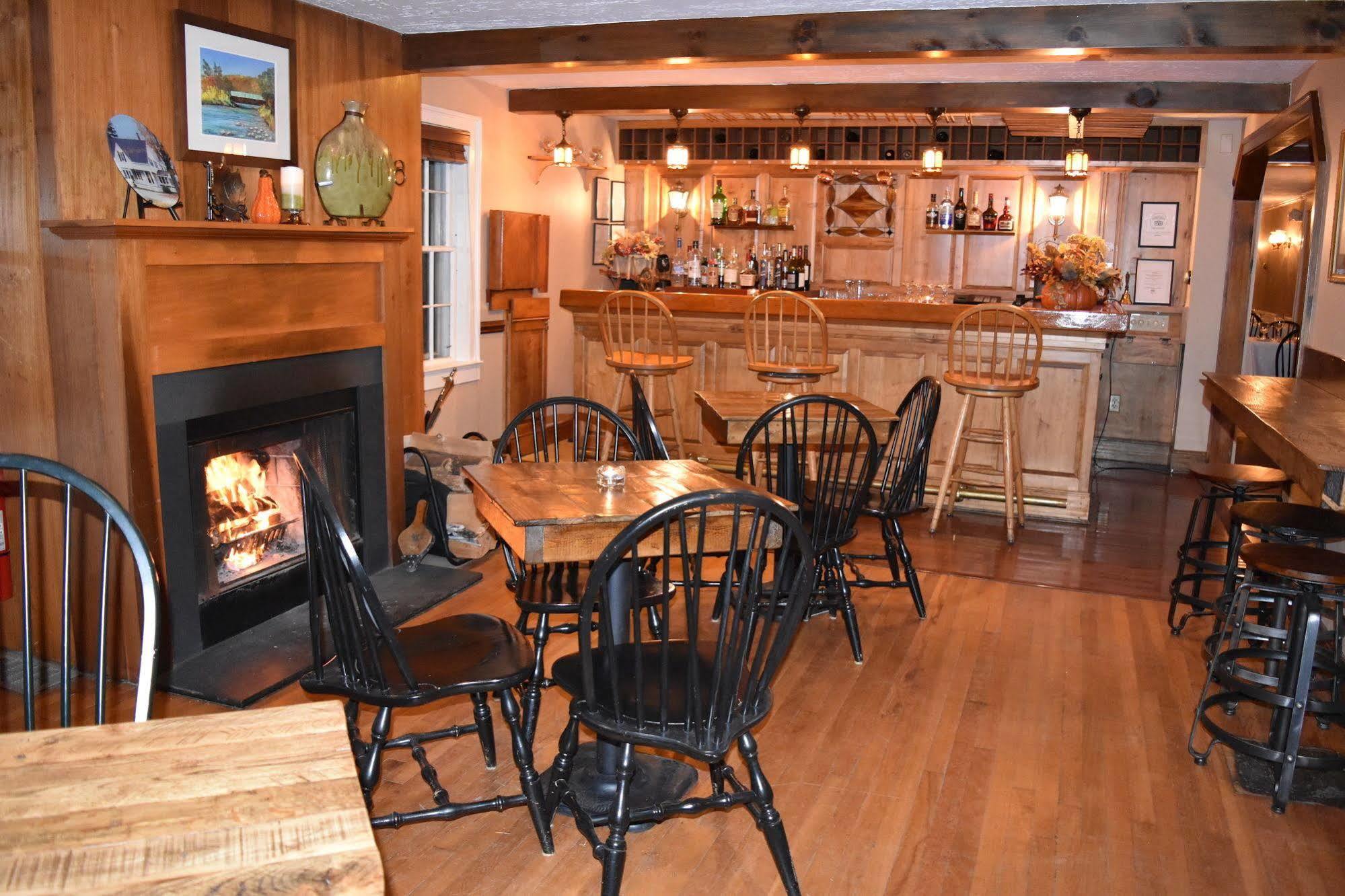 The Lincoln Inn & Restaurant At The Covered Bridge Woodstock Eksteriør bilde
